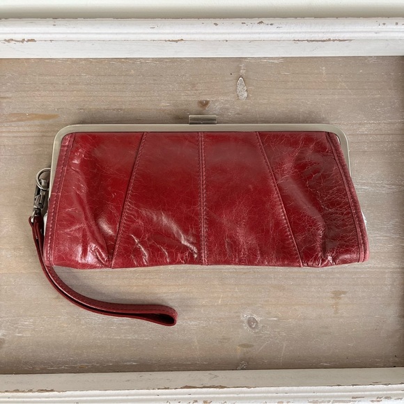 Kenneth Cole Reaction Framed Leather Clutch Wristlet Burgundy And Silver - Picture 1 of 7